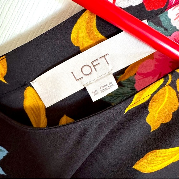 Loft Top - Picture 2 of 3